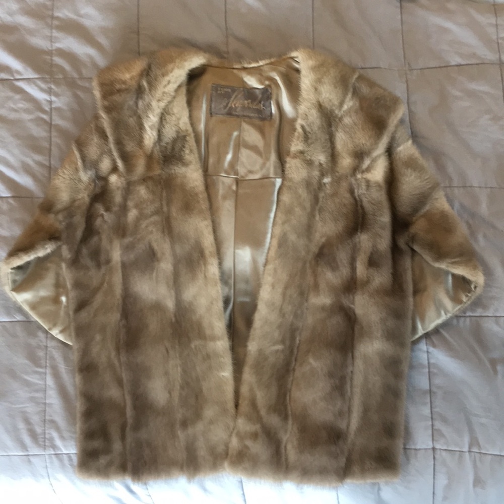 Silver mink fur cape  ladies M-L- vintage